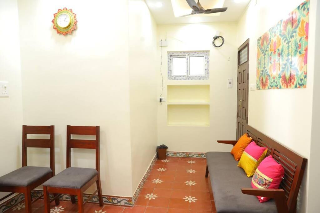 Heritage Home With 2 Bed/2 Bath With Kitchen In A Residential Neighborhood. Maduraj Zewnętrze zdjęcie