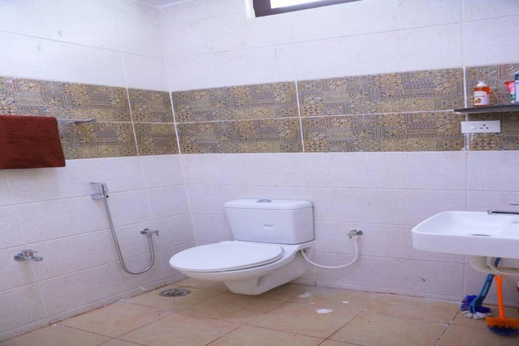 Heritage Home With 2 Bed/2 Bath With Kitchen In A Residential Neighborhood. Maduraj Zewnętrze zdjęcie